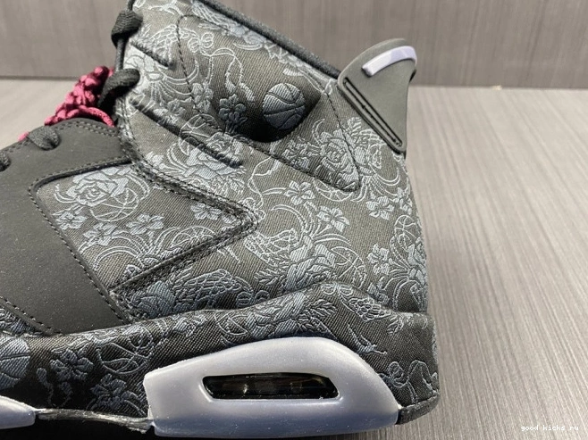 (W) DB9818-001 Triple 6 Black Jordan Retro SD 0730